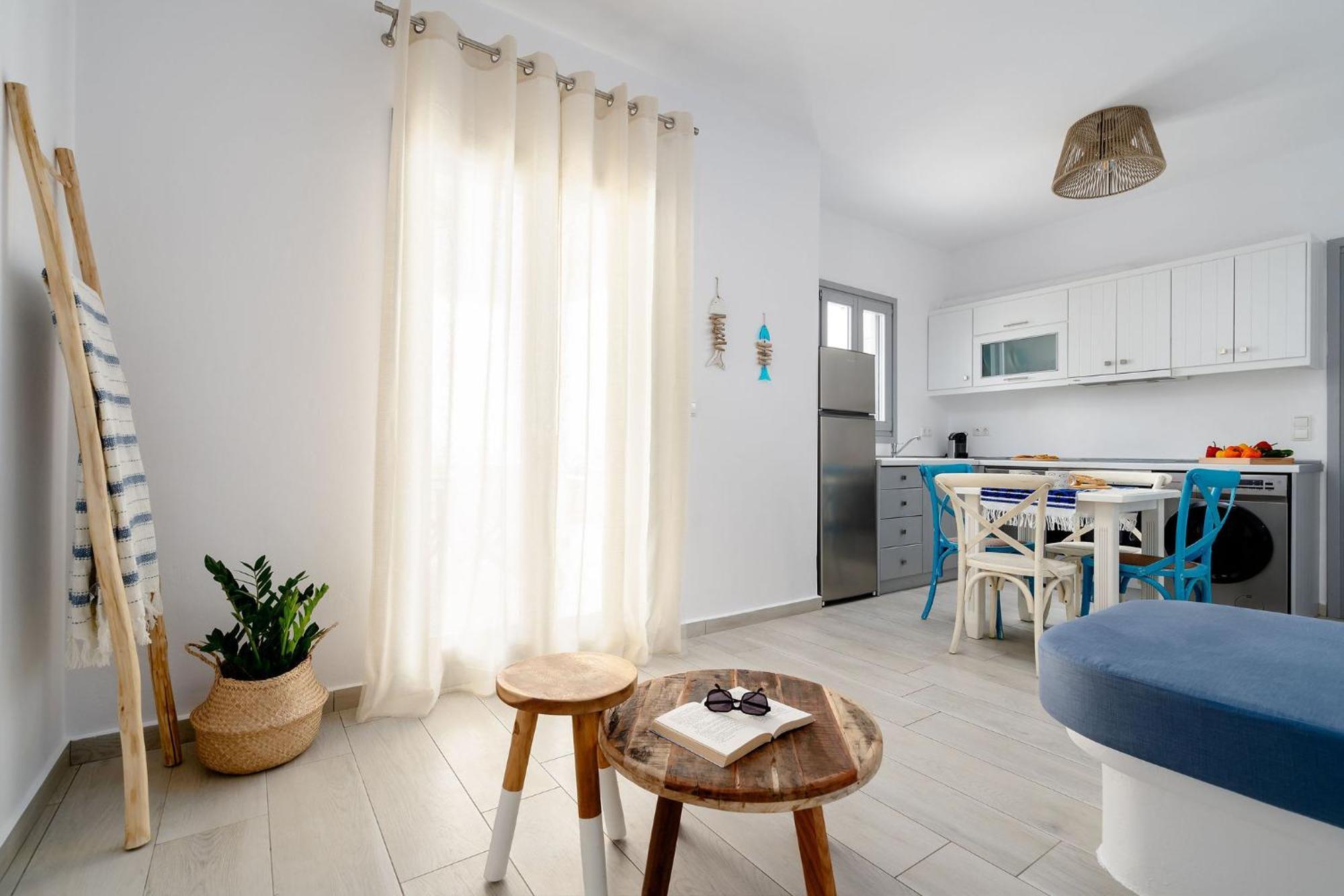 Azur Agia Anna Holiday home *